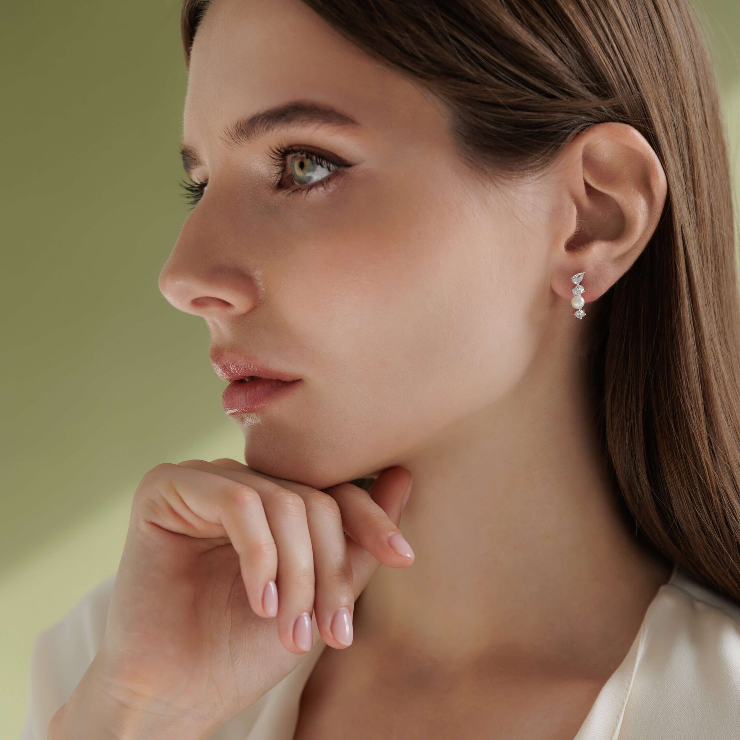 Gaura Pearls Ródiumozott 925 Ezüst Fülbevaló Édesvízi Gyönggyel Cirkónia Kristályokkal - Image 2